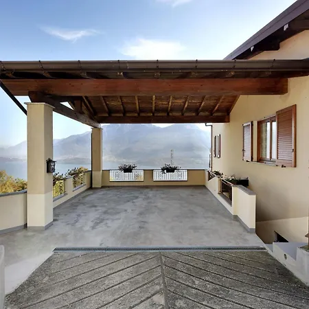 Semesterbostad Casa Giuly Stazzona