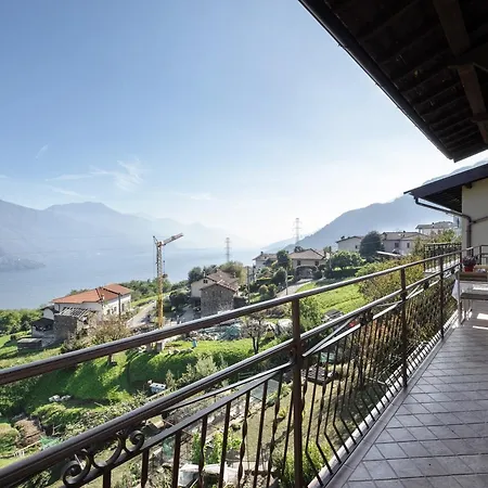 Semesterbostad Casa Giuly Stazzona